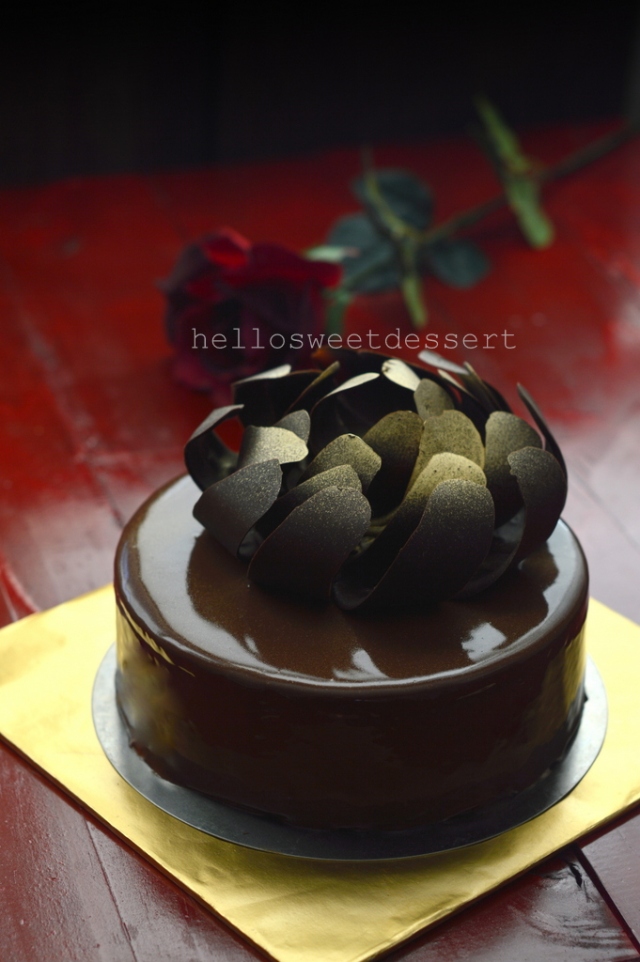 Coffee mousse chocolate cake7